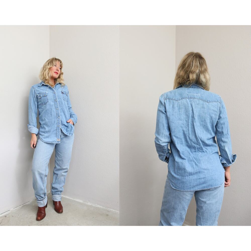 1990's Vintage Levi's Red Tag Pearl Snap Button Up Shirt Women's SM MD Men's XS